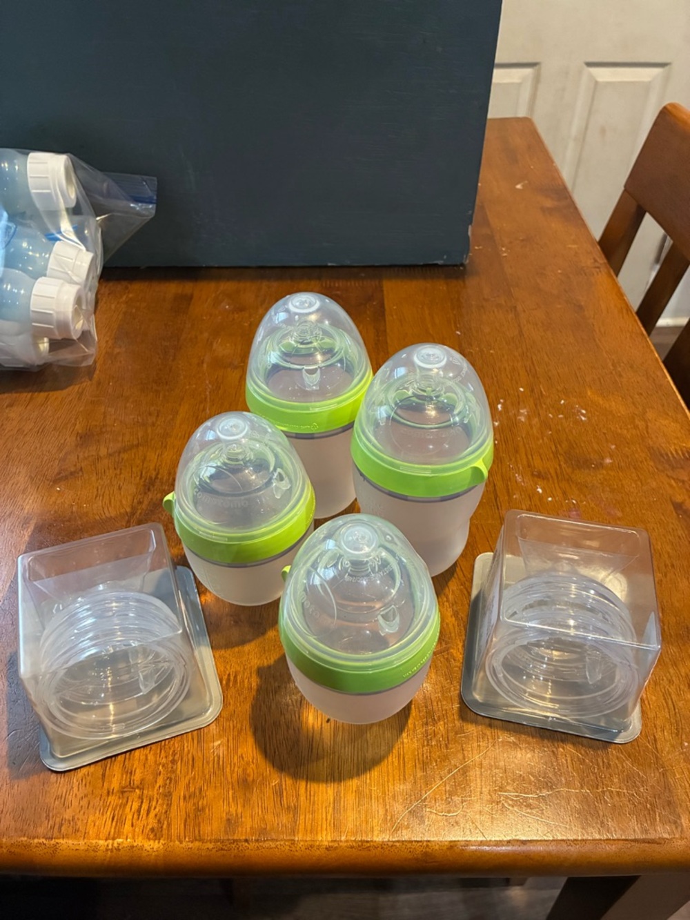 Comotomo bottles set of 4